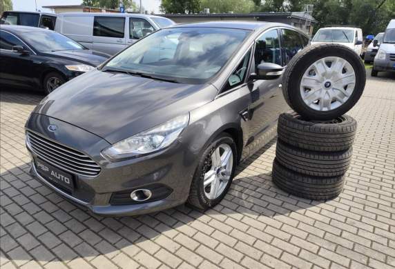Ford - S-MAX
