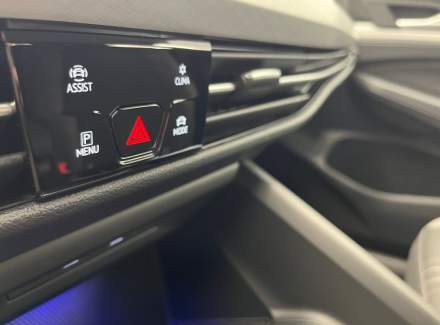 Volkswagen - Golf