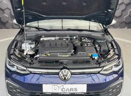 Volkswagen - Golf