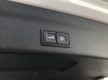 Audi - A6