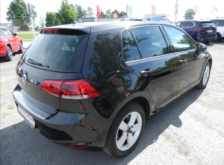Volkswagen - Golf