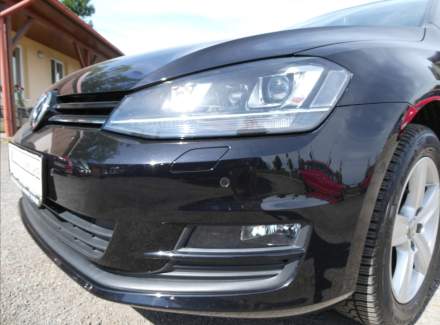 Volkswagen - Golf