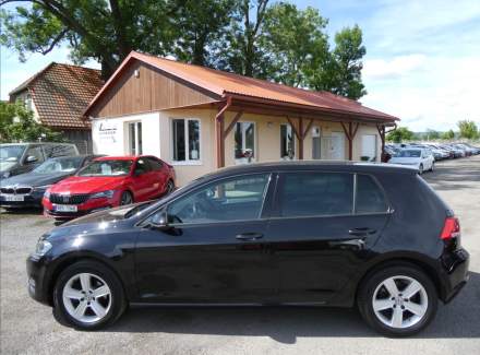 Volkswagen - Golf