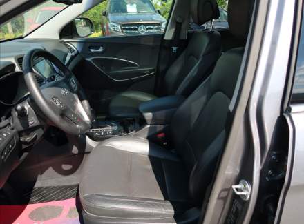 Hyundai - Santa FE