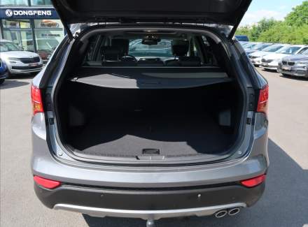 Hyundai - Santa FE