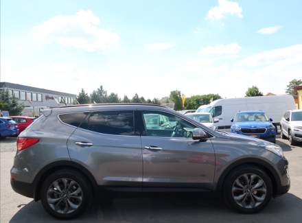 Hyundai - Santa FE