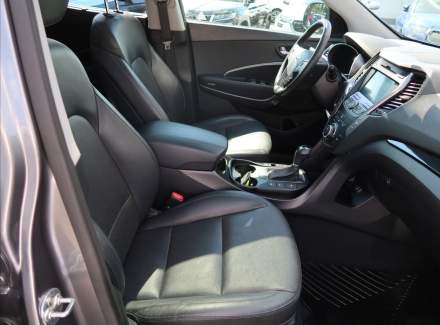 Hyundai - Santa FE