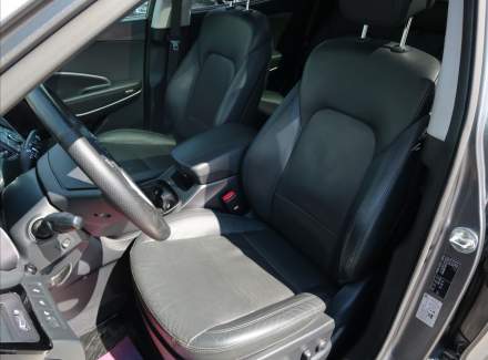 Hyundai - Santa FE