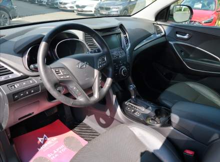 Hyundai - Santa FE