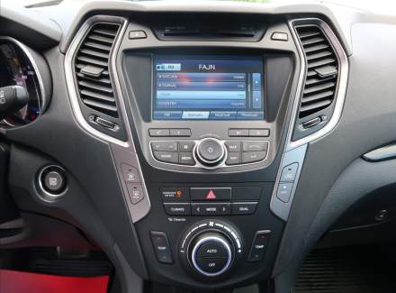 Hyundai - Santa FE