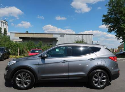 Hyundai - Santa FE