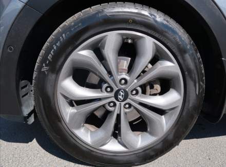 Hyundai - Santa FE