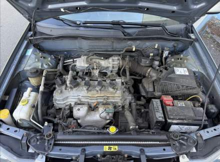 Nissan - Almera