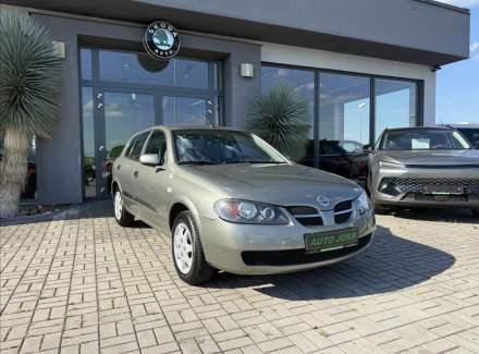 Nissan - Almera