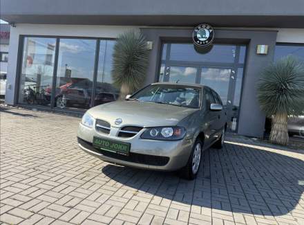 Nissan - Almera