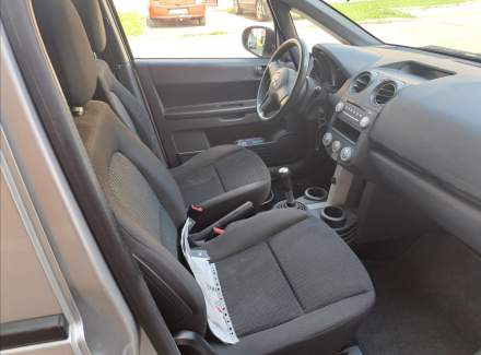 Mitsubishi - Colt