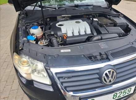 Volkswagen - Passat