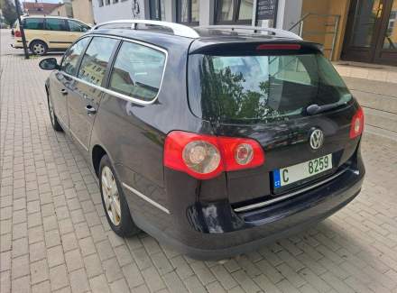 Volkswagen - Passat