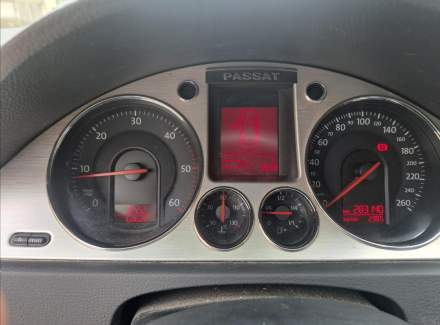 Volkswagen - Passat