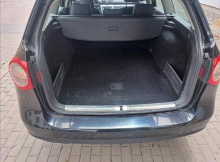 Volkswagen - Passat