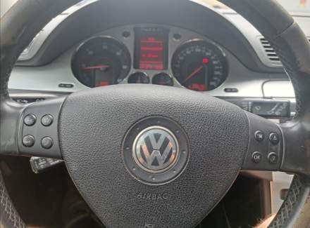 Volkswagen - Passat