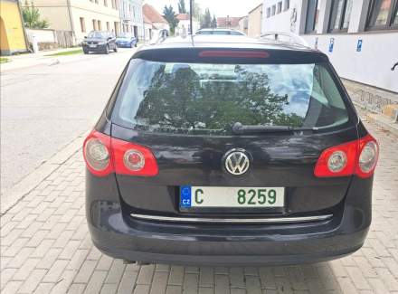 Volkswagen - Passat
