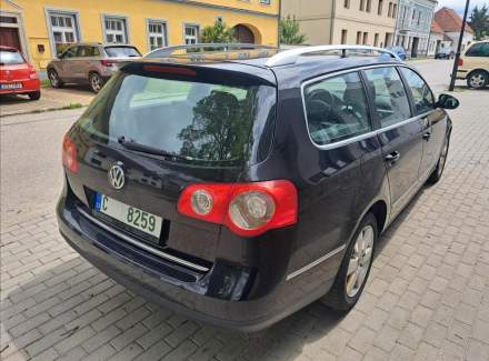Volkswagen - Passat
