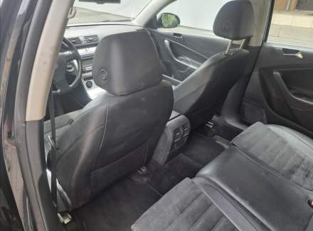 Volkswagen - Passat