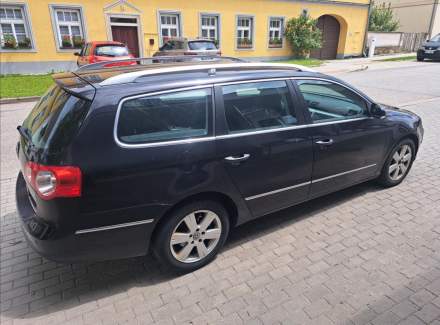 Volkswagen - Passat