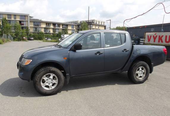 Mitsubishi - L 200