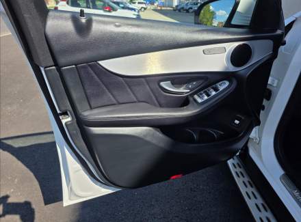 Mercedes-Benz - GLC