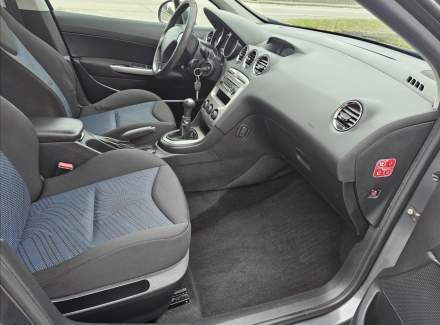 Peugeot - 308