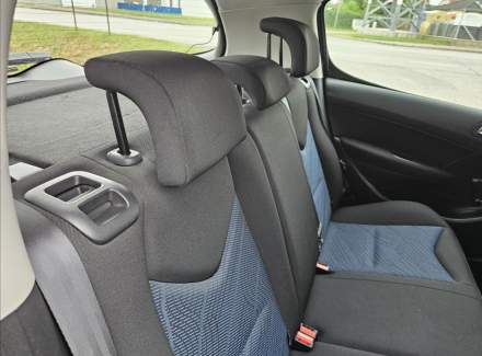 Peugeot - 308