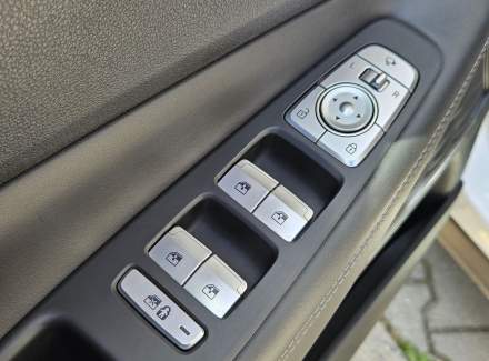 Hyundai - Santa FE