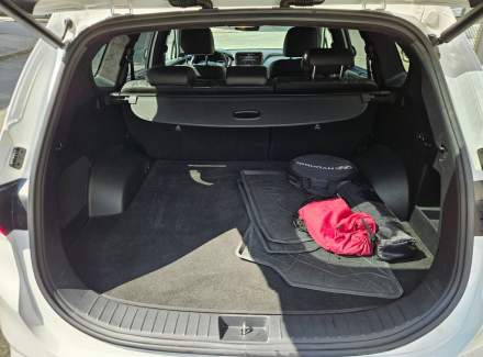 Hyundai - Santa FE