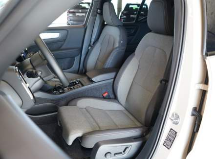 Volvo - XC40