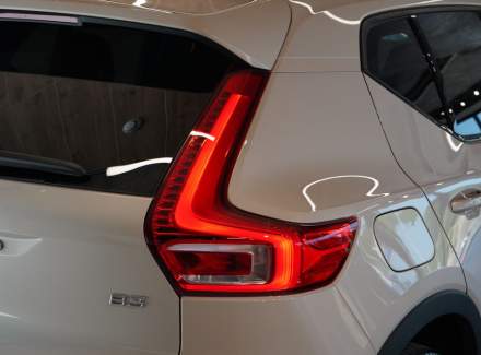 Volvo - XC40