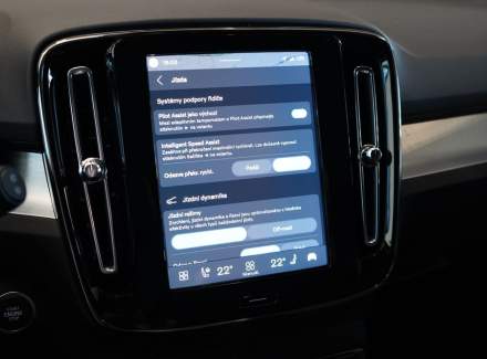 Volvo - XC40