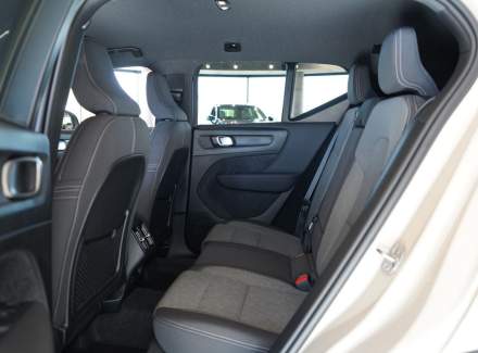 Volvo - XC40