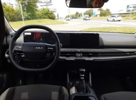 Kia - K4