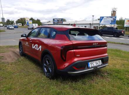 Kia - K4