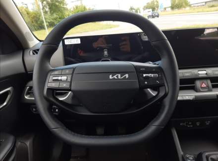 Kia - K4