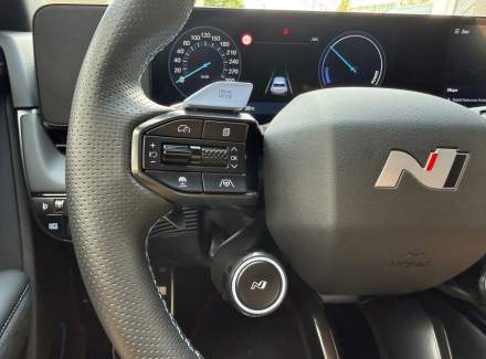 Hyundai - IONIQ 5