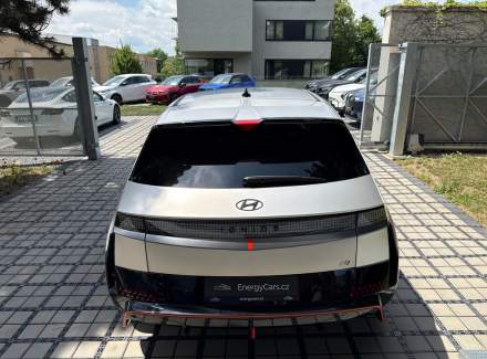 Hyundai - IONIQ 5