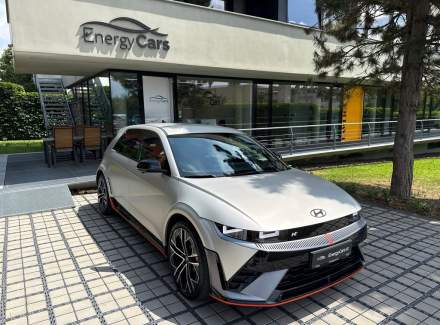 Hyundai - IONIQ 5