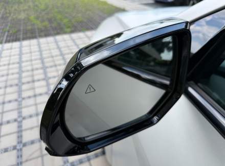Hyundai - IONIQ 5