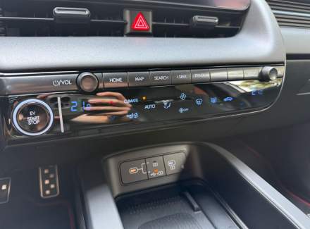 Hyundai - IONIQ 5