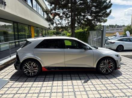 Hyundai - IONIQ 5