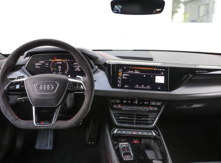 Audi - RS E-tron GT
