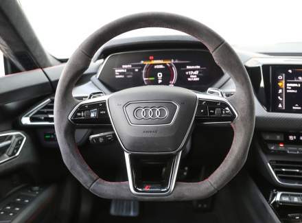 Audi - RS E-tron GT